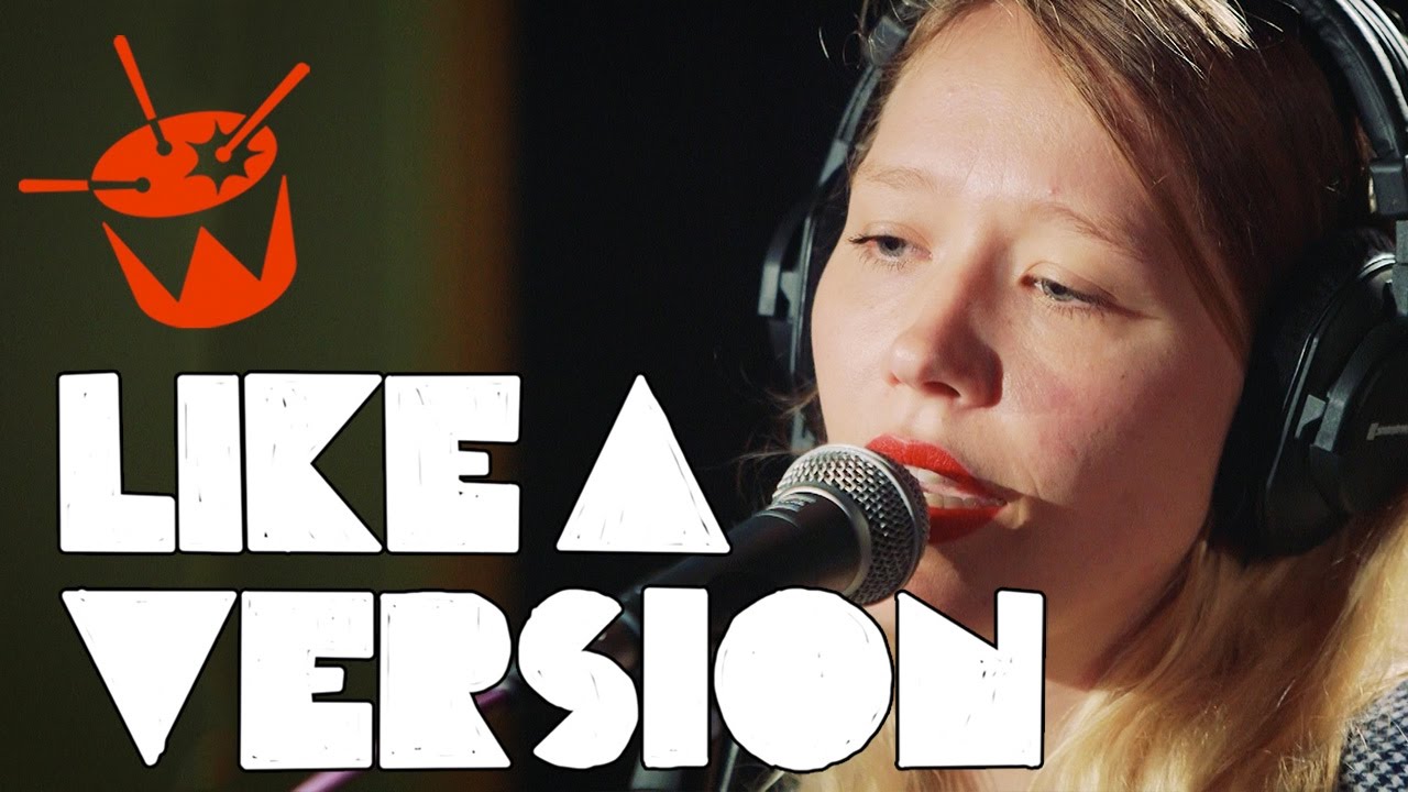 Cover “Someday” The Strokes Oleh Julia Jacklin 17