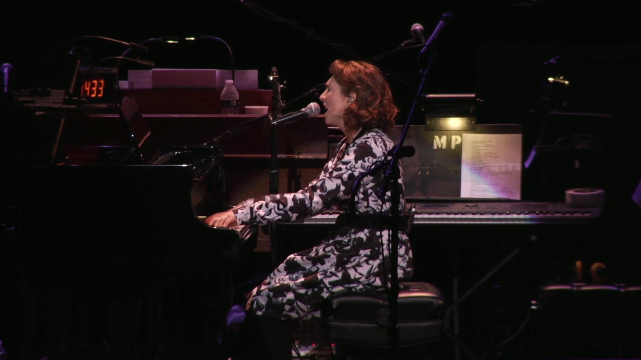 Penampilan Regina Spektor di Program Radio “A Praire Home Companion” 9