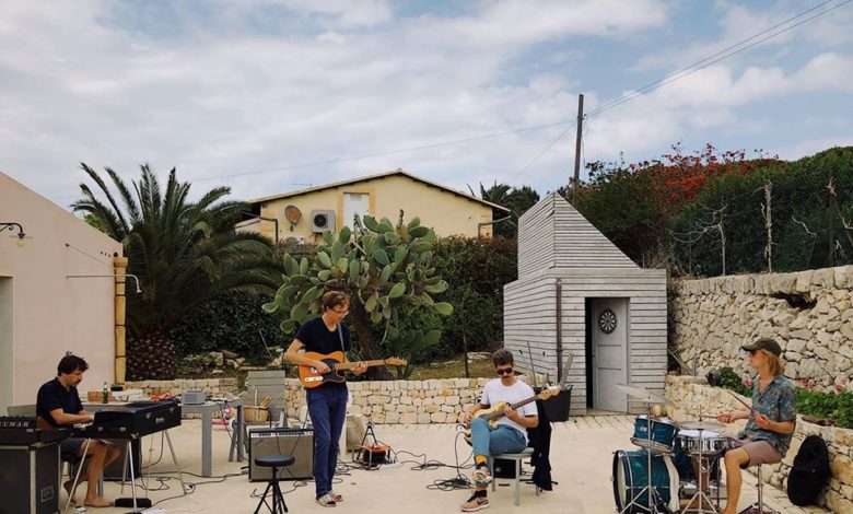 Setelah 11 Tahun The Whitest Boys Alive Kembali Rilis Single. Serius.