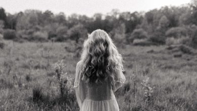 Roslyn Witter - Chasing Fireflies 1 Roslyn Witter - Chasing Fireflies 1
