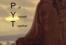 Ulasan lagu Merete Mongstad - Pull Yourself Together - ParaPOP