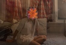 Ulasan lagu Lily like the flower - Hereditary - ParaPOP